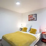 Centrally Located Comfortable Apartment