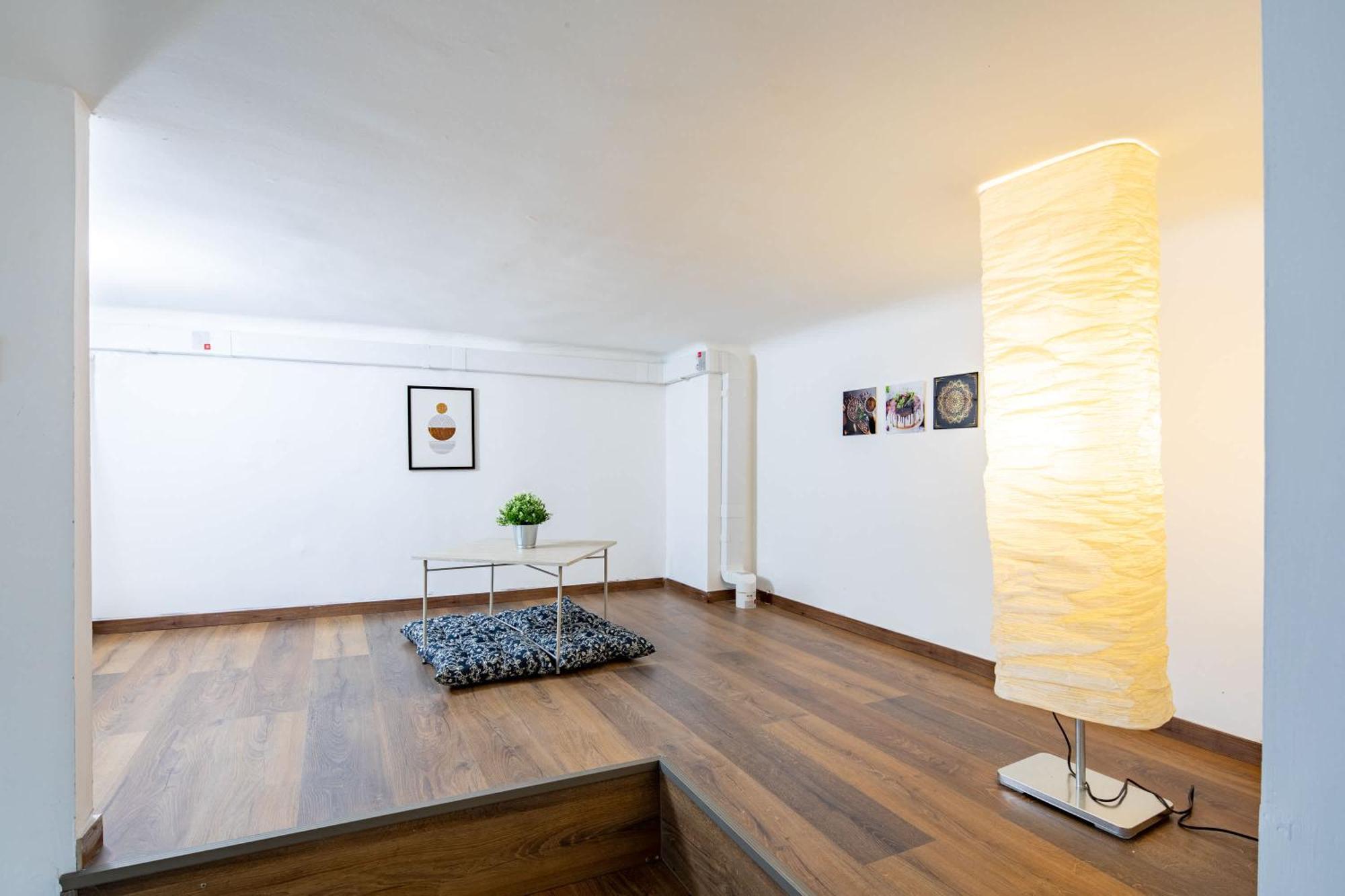 Centrally Located Comfortable *